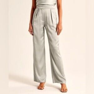 Abercrombie Sloane Tailored Satin Sculpt Pant